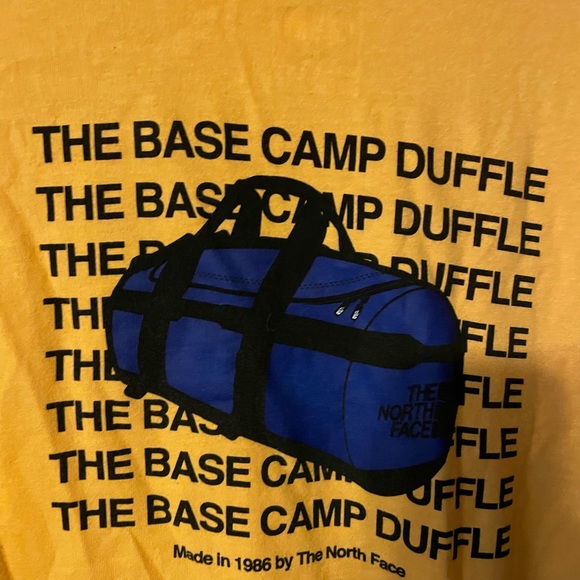 North face tshirt - Picture 3 of 4